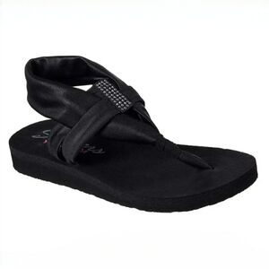 Sketchers VHTF "Yoga Meditation Studio" Sandals With Rhinestone Embellishments